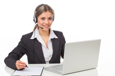 laptop ve kulaklık ile telefon operatörü