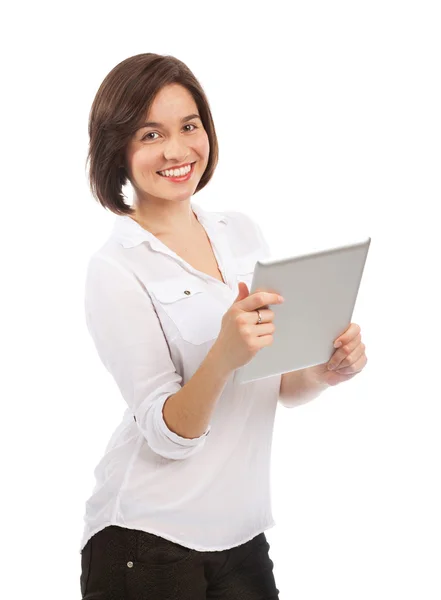 Mujer joven y bonita usando un touchpad — Foto de Stock
