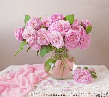 vintage tarzı pembe Şakayık çiçeği..