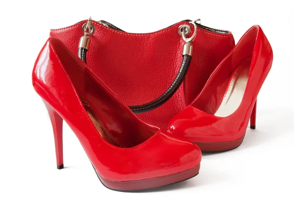 Rode Vrouwen Schoenen Met Handtas Geïsoleerd Witte Achtergrond — Stockfoto