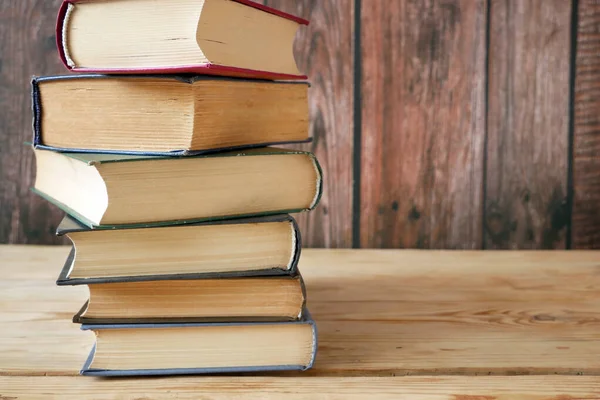 Stack Books Wooden Background Many Books Piles Bookshelf — Stock Photo, Image