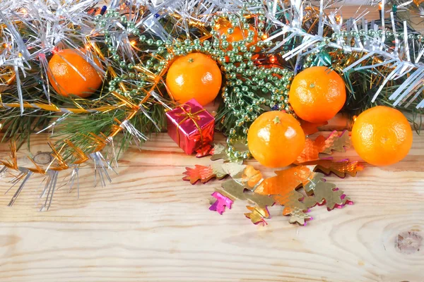 Mandarinen Kerzen Lichter Sterne Auf Einem Hölzernen Hintergrund Weihnachts Und — Stockfoto