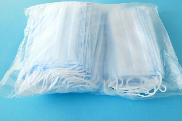 Imballaggio Medico Maschere Facciali Sfondo Blu — Foto Stock