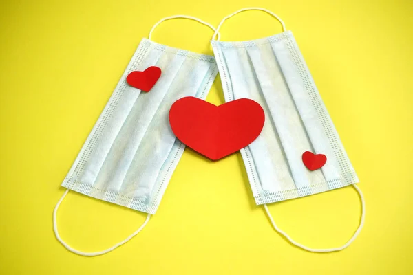 Salud Composición Del Día San Valentín Con Dos Símbolos Máscara — Foto de Stock