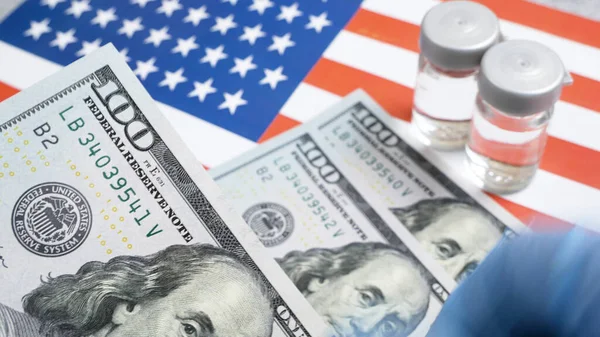 Amerikanische Flagge Spritzen Mit Coronavirus Impfstoff Und Geld Geld Für — Stockfoto