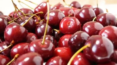 Lezzetli tatlı kirazlar. Üst görünüm, döndürme 360 derece