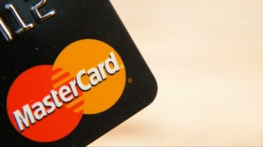 Mastercard kredi kartı, bir yığın plastik banka kartı.,