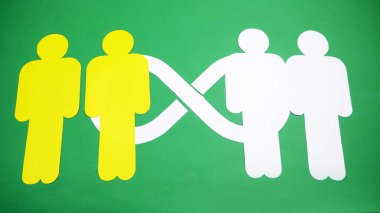 İnsanlar kelimelerle semboller ve bulmacalar yapar. DevOps, kapat.