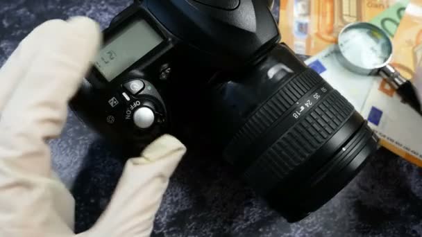 Câmera Digital Dinheiro Loja Venda Equipamentos Fotográficos Loja Penhores Close — Vídeo de Stock