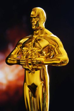 Hollywood Altın Oscar Akademisi ödül heykeli. Başarı ve zafer kavramı