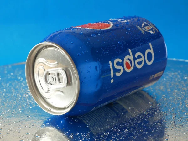 Pepsi Can Газированный Безалкогольный Напиток Производства Pepsico Вид Сверху — стоковое фото