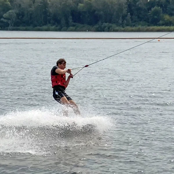 Cool Surfer Wakeboarding Sunny Summer Day Cheerful Man Wakeboarding Cool — Stock Photo, Image