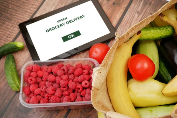Ortaggi Biologici Frutta Sacchetto Cotone Tablet Mercato Online Consegna Generi — Foto Stock