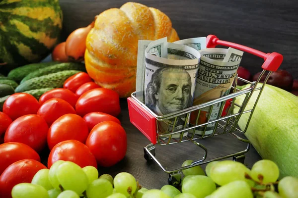 Many Different Fruit Vegetables Money Basket Green Glocery Shop Money — Stock Photo, Image