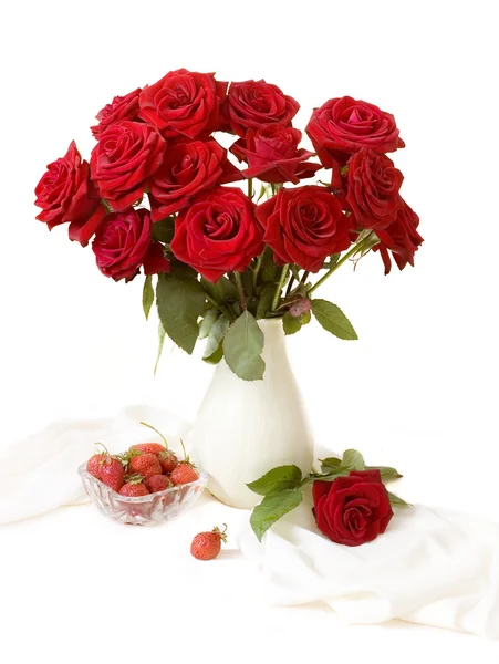 Bunch of roses in vase — Stock Photo, Image