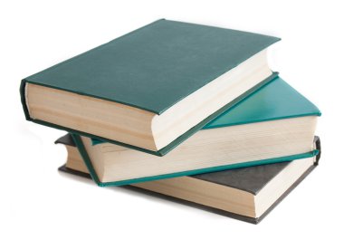 Kitap yığını beyaz arkaplanda izole edildi