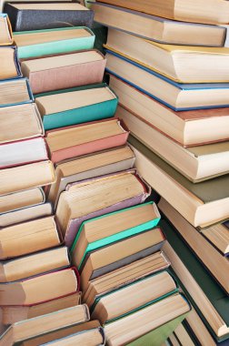 Bir kitap kütüphane birçok antika kitaplar. Kitap dükkanı kavramı
