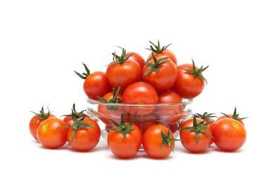 Beyaz bir arka plan domates yakın çekim