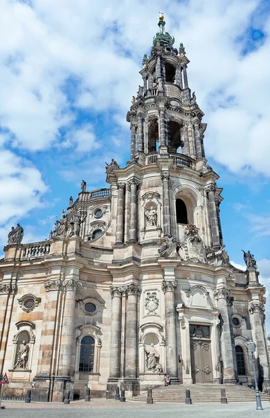 L'edificio della cattedrale di Dresda (Germania) ) — Foto Stock