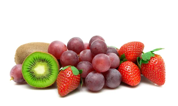 Frutas frescas isoladas em fundo branco close-up — Fotografia de Stock