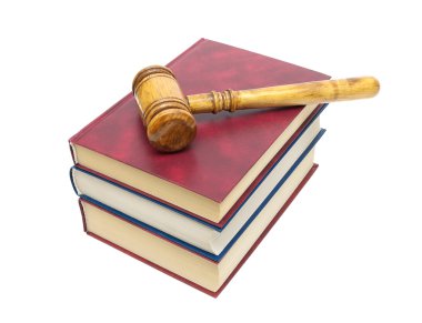 bir yığın beyaz arka plan üzerinde izole kitap yatan tokmak