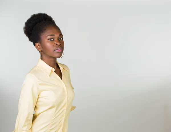 Mladé afroamerické podnikatelka — Stock fotografie