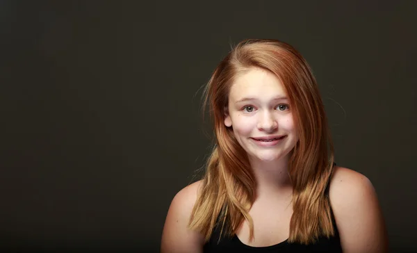 Ragazza adolescente in studio — Foto Stock