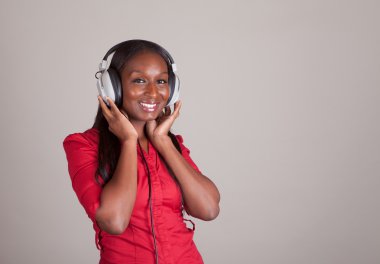 Retro kulaklık kadınla