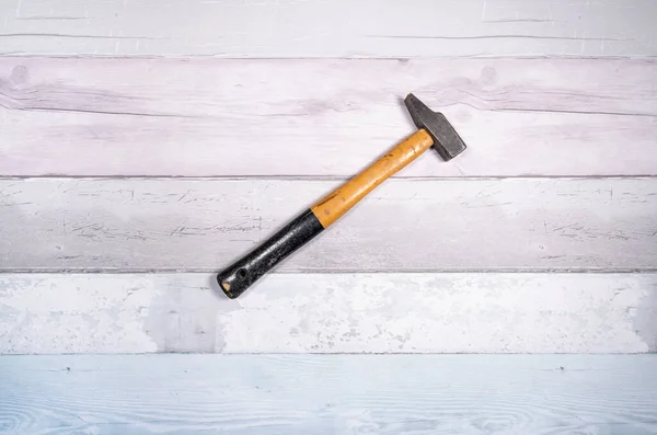 Carpenter Hammer Background Old Boards Top View — Stock Photo, Image