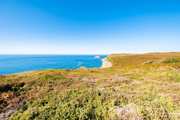 Cape Frehel Bölgesindeki Brittany Sahillerinin Manzarası Yazın Plajları Kayaları Uçurumları — Stok fotoğraf