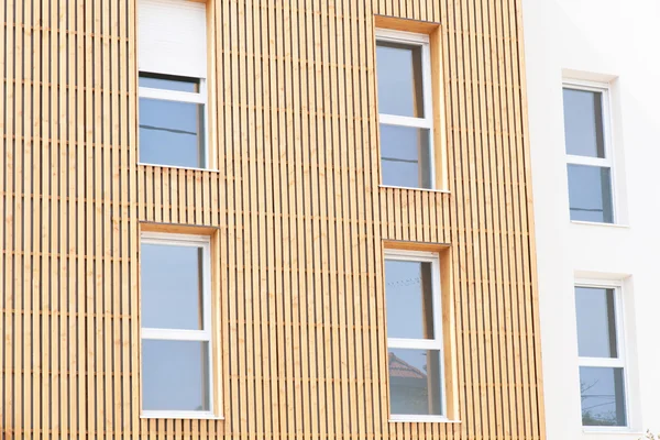 Bir evin ön cephesi