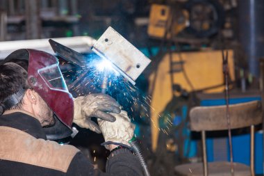 Kaynaklı demir metal