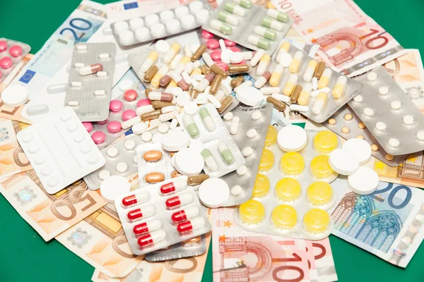 Health medications and money — Stock Photo, Image