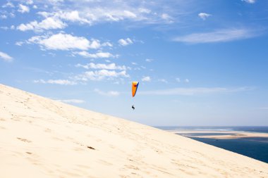 Dune Pilat yamaç paraşütü