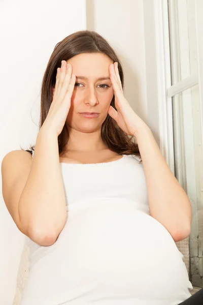 Triest zwangere vrouw — Stockfoto