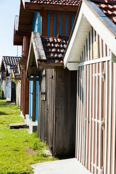 Разноцветные деревянные дома — стоковое фото