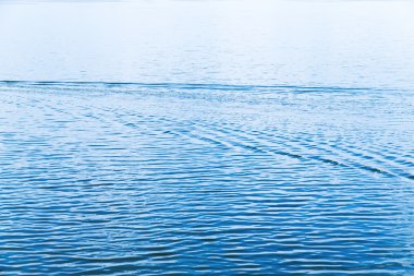 Mavi Dalgalar tekne gidiş sonra suyla