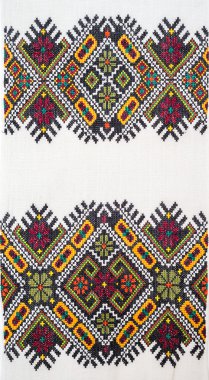 Kanaviçe işi desen işlemeli iyilik yapıyorsun.