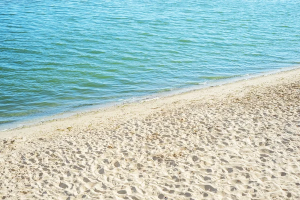 Borda de água e areia — Fotografia de Stock