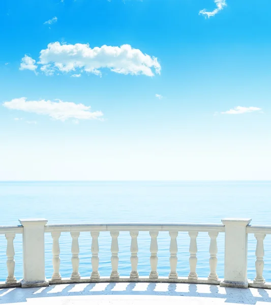 Balcony near sea and blue sky with clouds — Stock Photo, Image