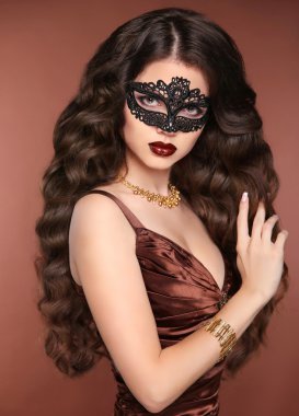 Makyaj. Zarif bayan. Lüks moda stil. Güzel esmer w