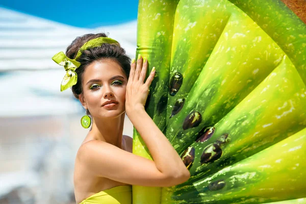 Beautiful Hippie Girl Portrait Green Earring Inflatable Kiwi Fruit Pool — Stock Photo, Image