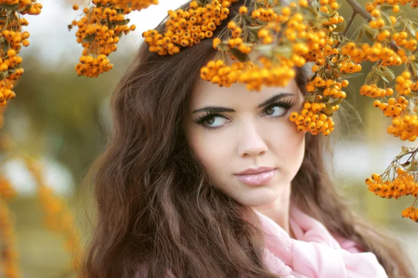 Beautiful woman autumn portrait, colorful park. Outdoor. — Stock Photo, Image