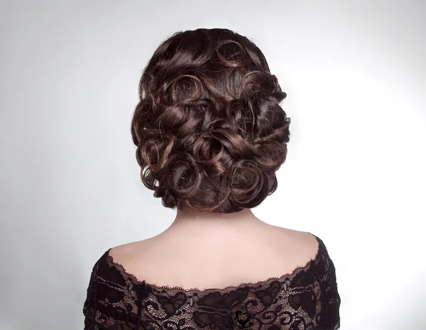Beauty wedding hairstyle. Bride. Brunette girl with curly hair s — Stock Photo, Image