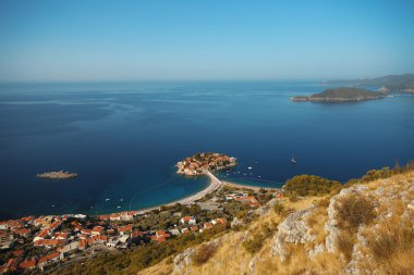 Budva'nın Sveti Stefan Adası. Karadağ. Manzara.