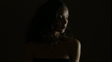 Bayan dramatik ışık