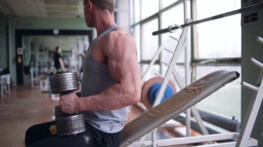 Atletik erkek spor salonu