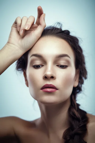 Beauty portrait of brunette — Stock Photo, Image