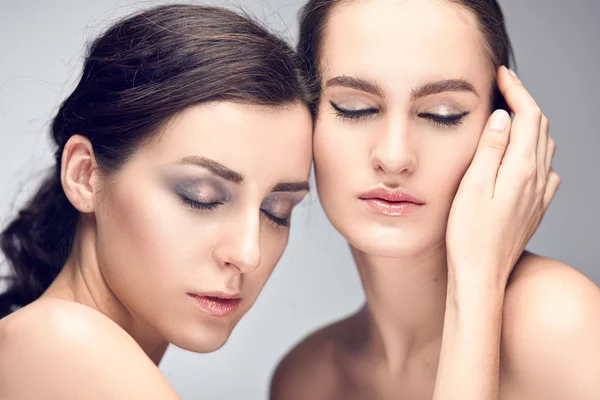 Deux jeunes filles beauté — Photo