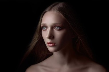 Sarışın kız moda portre